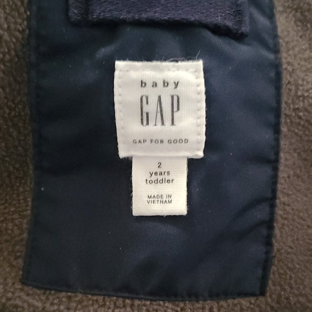 Gap Puffer - Picture 3 of 4